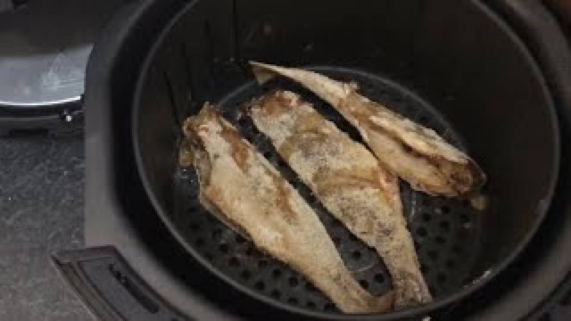 Peixe e outros alimentos feitos na Air Fryer soltam fortes odores
