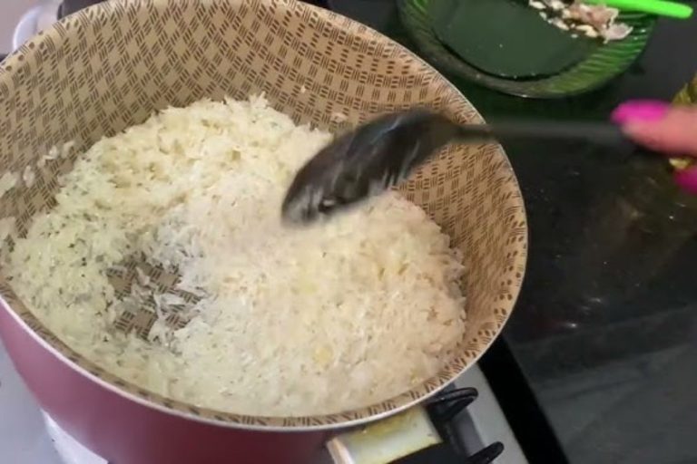 O truque para não errar e deixar o arroz soltinho e macio