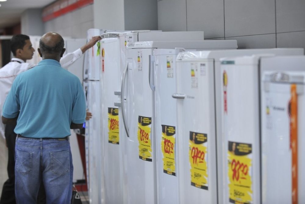 Governo muda regras para geladeiras, e indústria prevê preço acima de R$ 5.000
