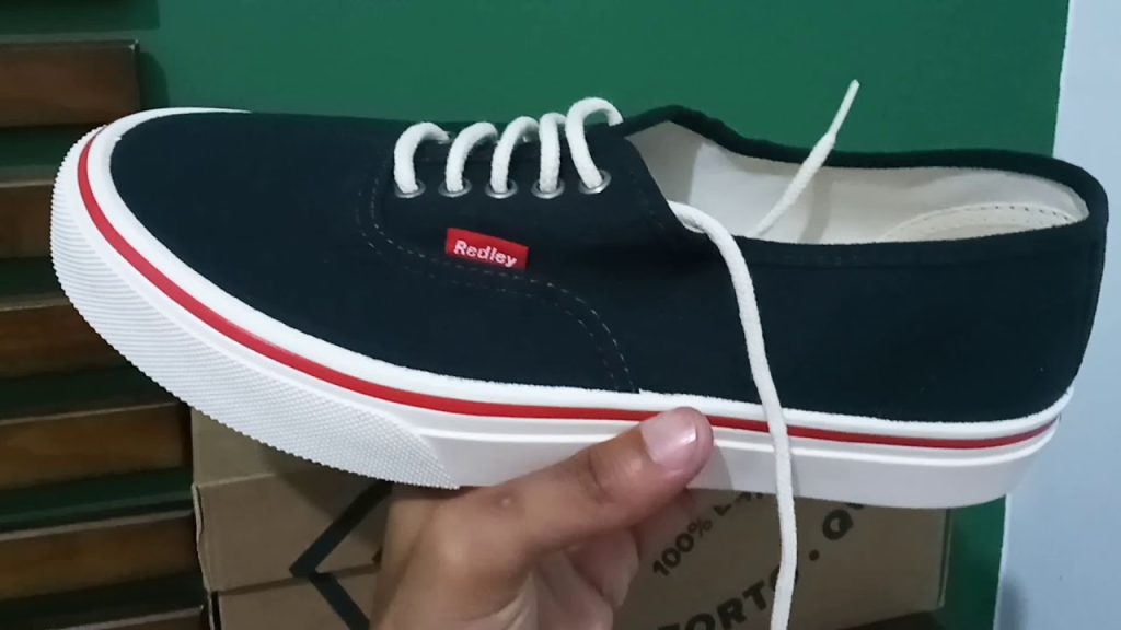 A fórmula para colocar o cadarço e não precisar ficar arrumando toda hora