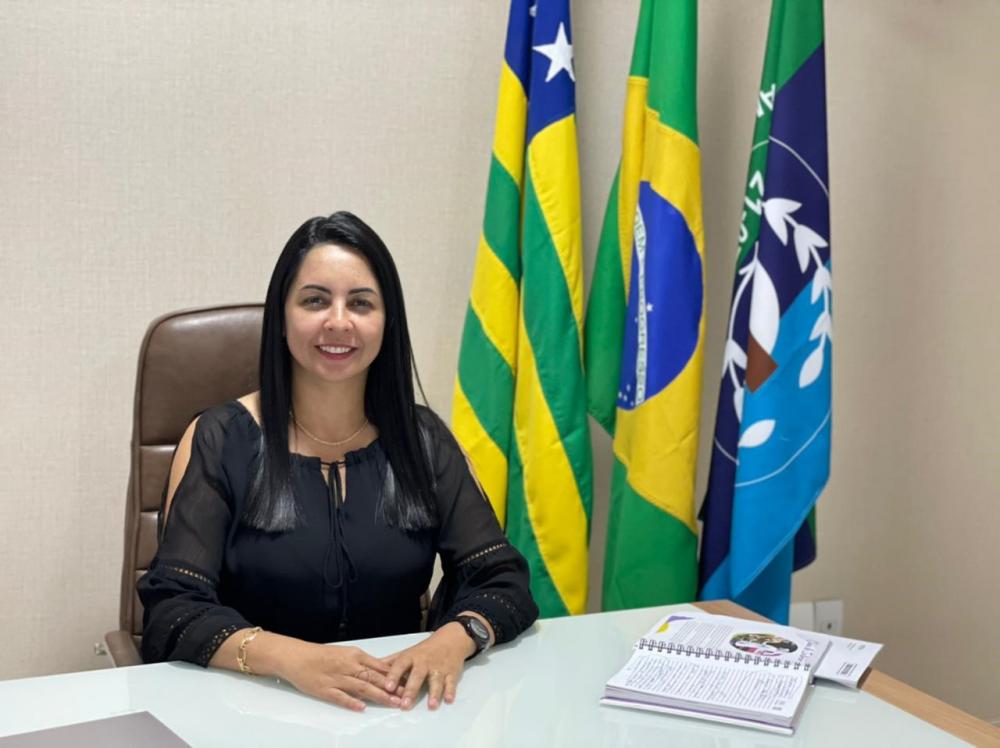 Graciele Marta é prefeita de Campo Limpo de Goiás.
