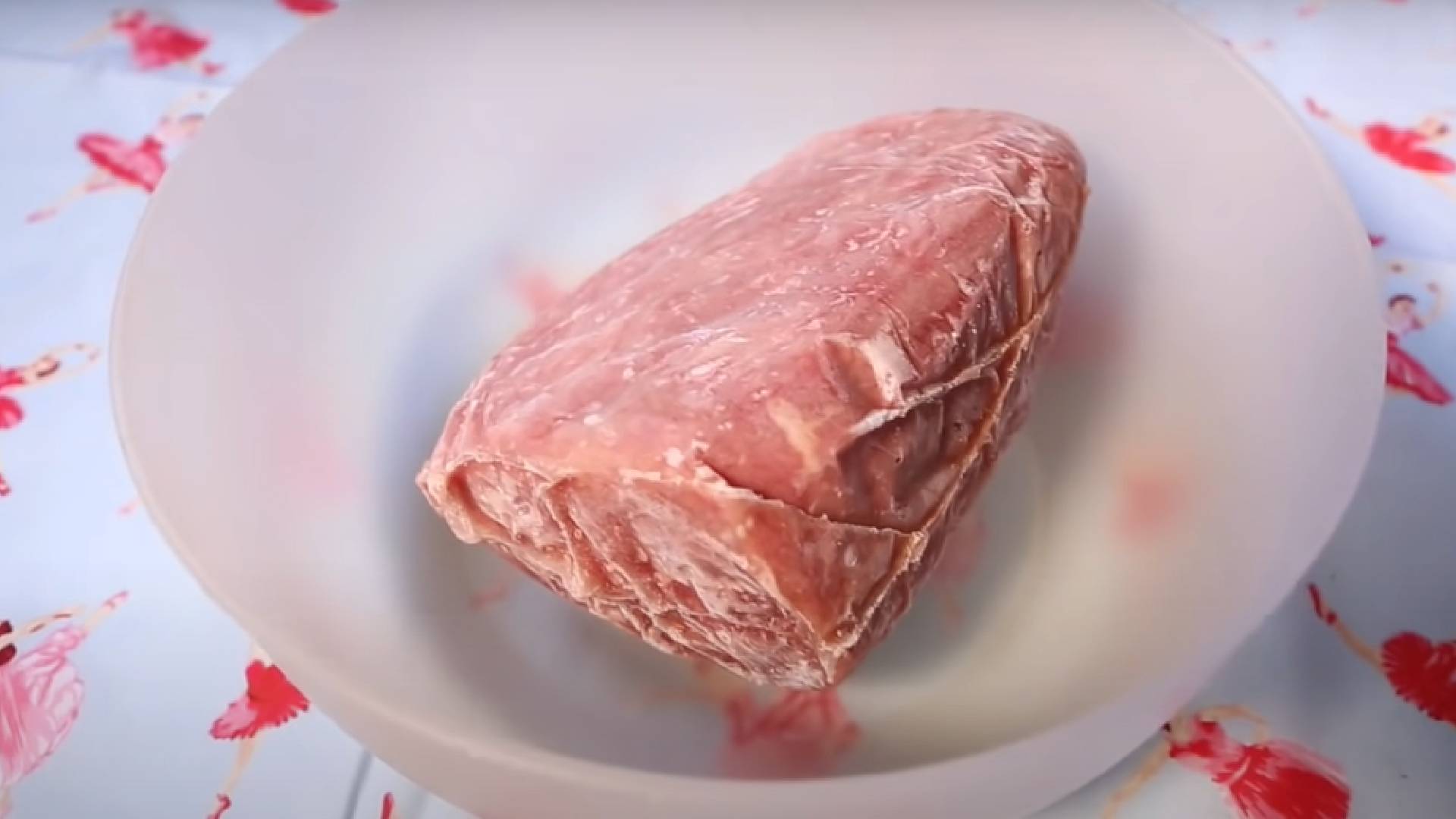 Truque para descongelar a carne rápido