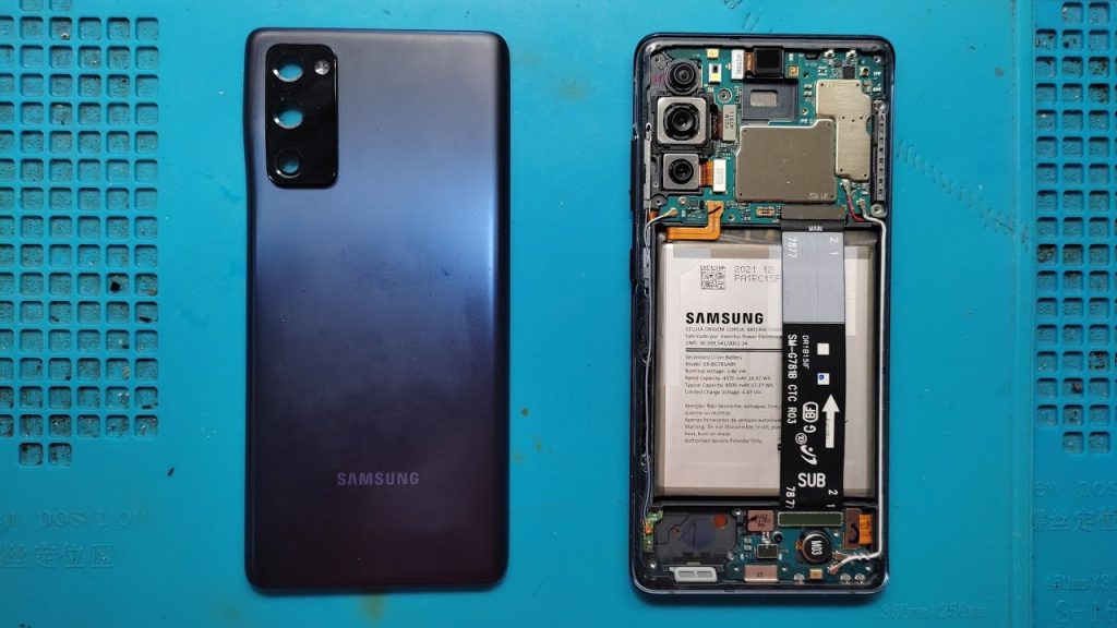 Este é o tempo máximo que um carregador de celular pode ficar na tomada