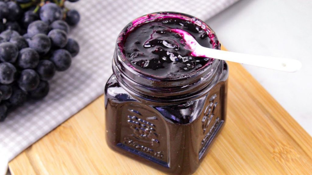 Conheça a fruta antioxidante que é capaz de fazer quem come ela viver mais