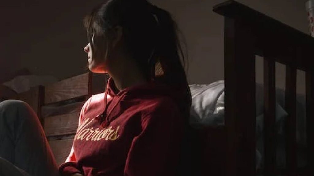 Mulher com características de alguém que nasceu para ficar sozinha