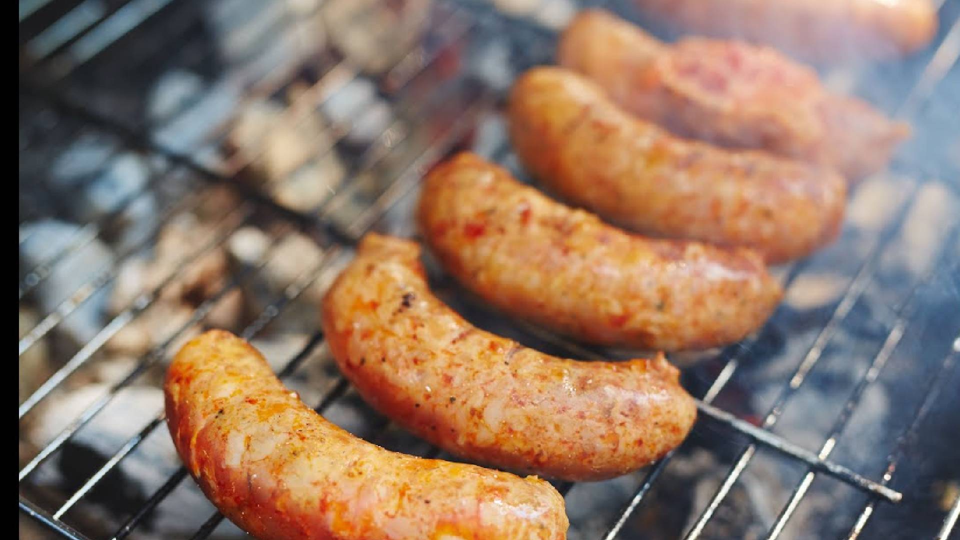 Linguiça é perfeita para um churrasco sem gastar muito