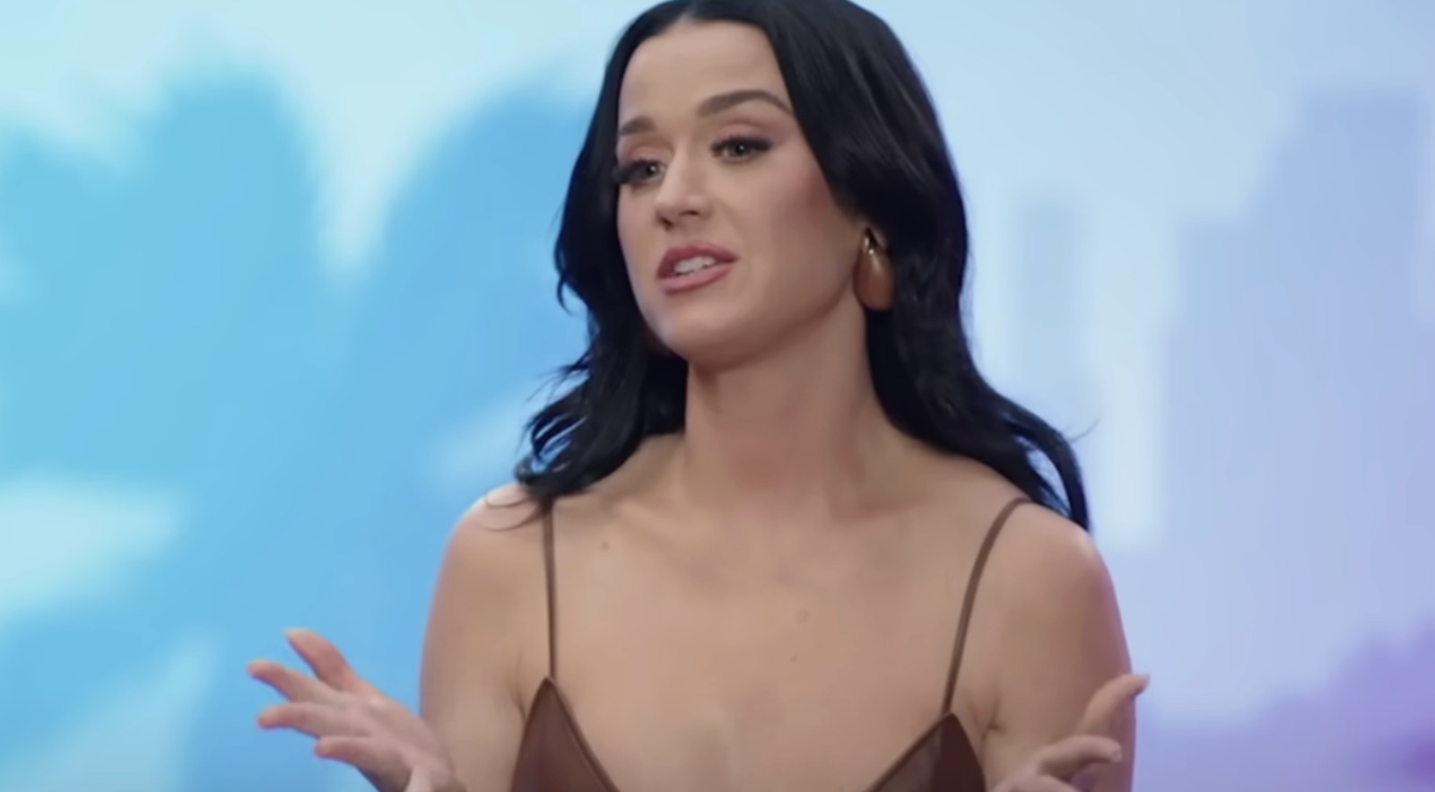 Katy Perry prepara novas músicas e anuncia saída de júri do programa American Idol