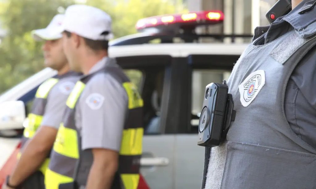 A consequência que existe no Brasil para quem faz fofoca e muitos não sabiam