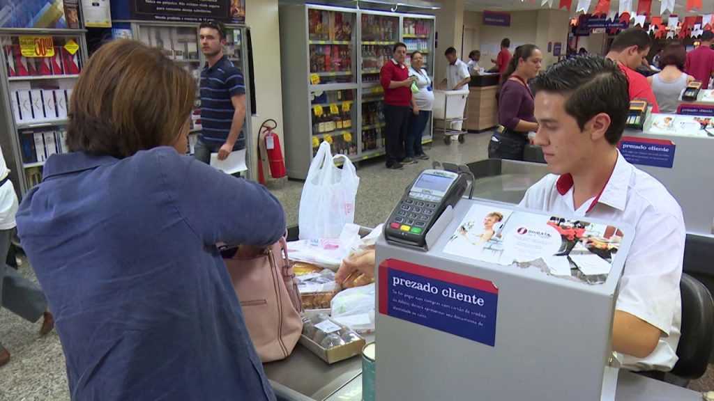 6 segredos que os caixas de supermercado guardam a 7 chaves para os clientes não saberem