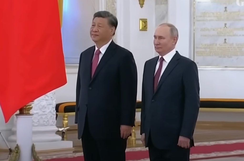 China e Rússia fecham acordo por segurança econômica e energética