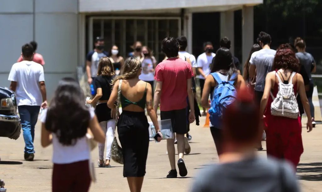 Goiás convoca mais de 1,1 mil estudantes em segunda chamada do ProBem