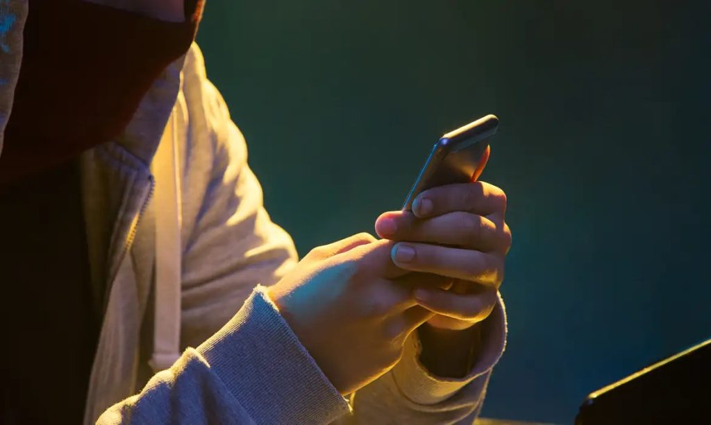 Sua internet pode estar lenta porque tem vizinho usando escondido; faça o teste agora