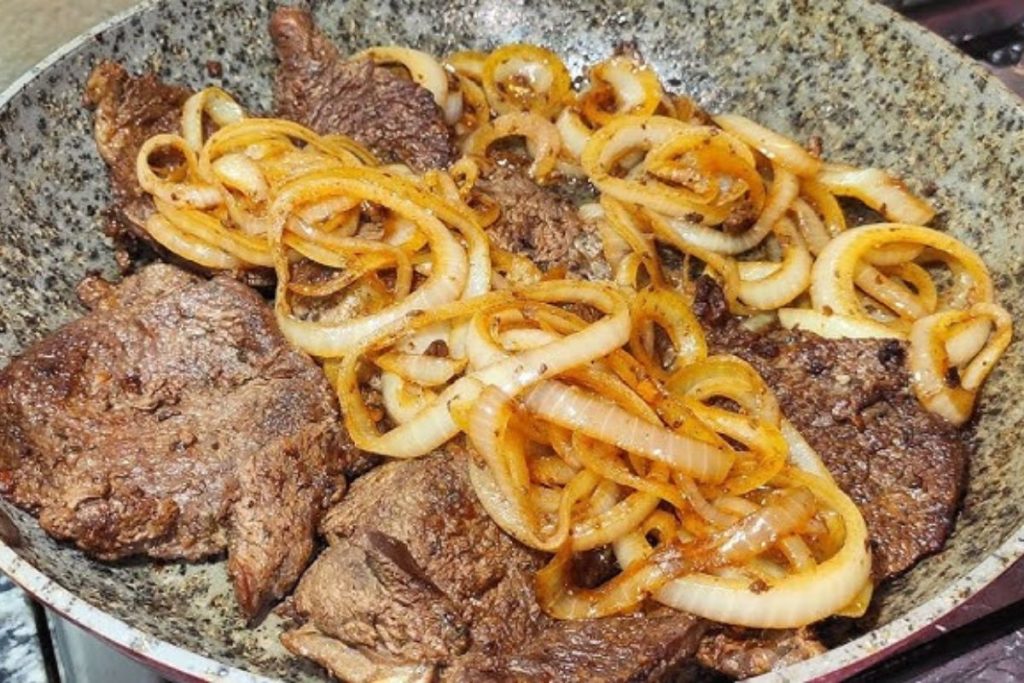 6 carnes baratas que muitos ignoram no açougue, mas são uma delícia