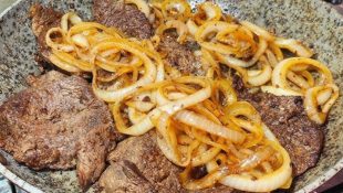 6 carnes baratas que muitos ignoram no açougue, mas são uma delícia