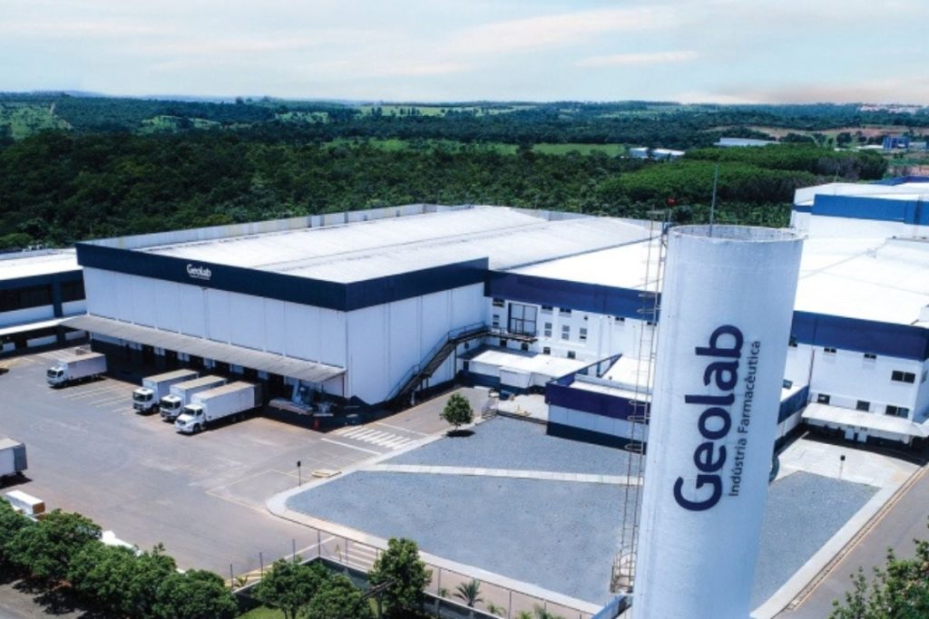 Indústria Farmacêutica Geolab, em Anápolis.