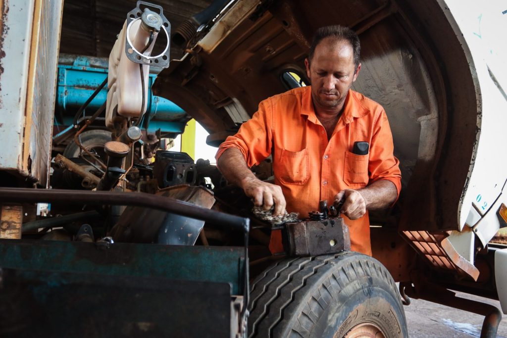 6 cursos técnicos que pagam mais que os de faculdade