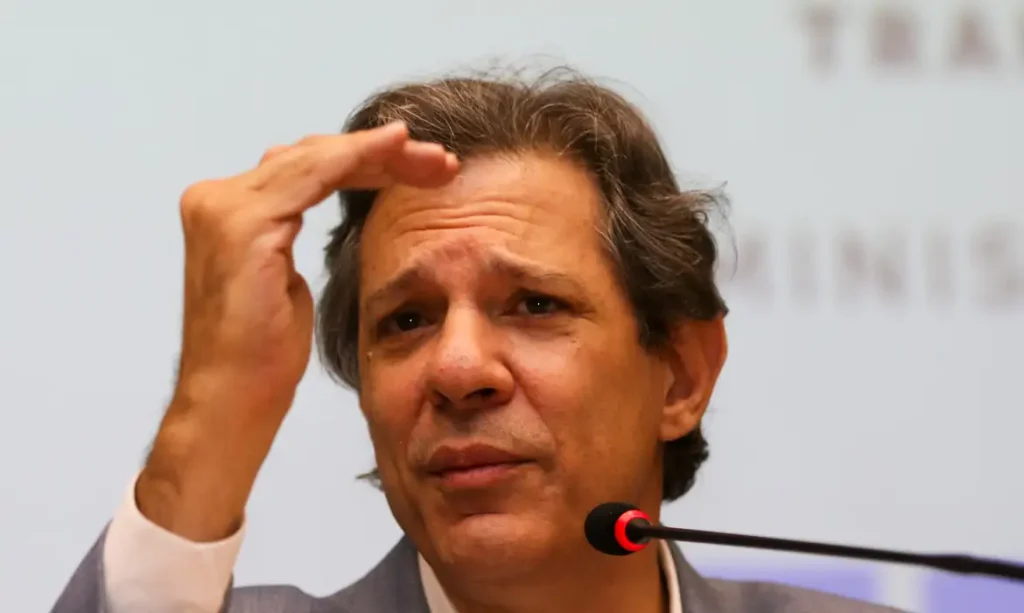 Haddad pede recursos a bancos multilaterais em meio à crise climática
