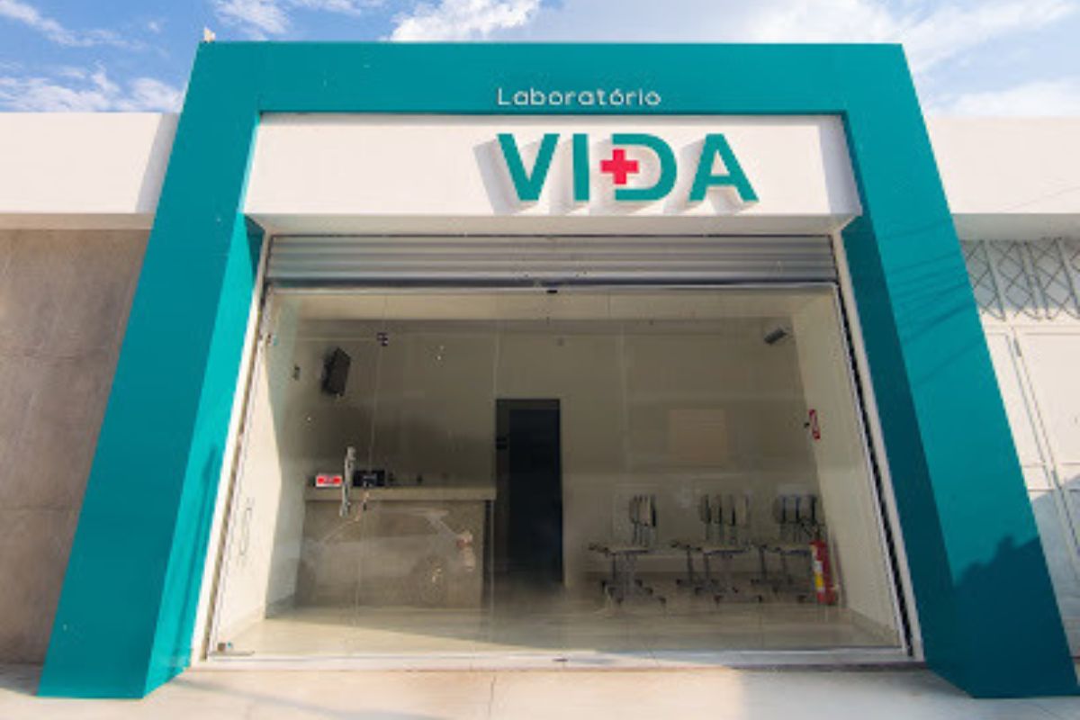 Laboratórios são interditados pela polícia suspeitos de entregarem resultados falsos de exames