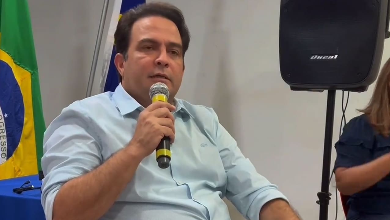 Roberto ‘passa pano’ para Eerizânia em erros de gestão nas secretarias da Educação e Integração Social, que ela ainda exerce influência