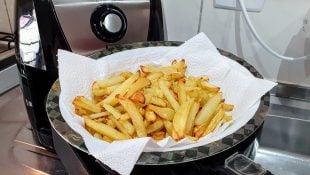 Truque para fazer batata frita macia e crocante (fica melhor que as de lanchonete)