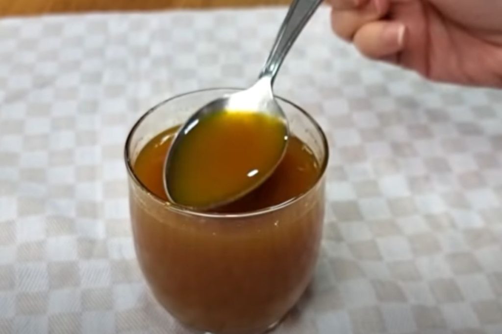 Receita de vó: xarope caseiro para tirar todo o catarro do pulmão e garganta de forma rápida
