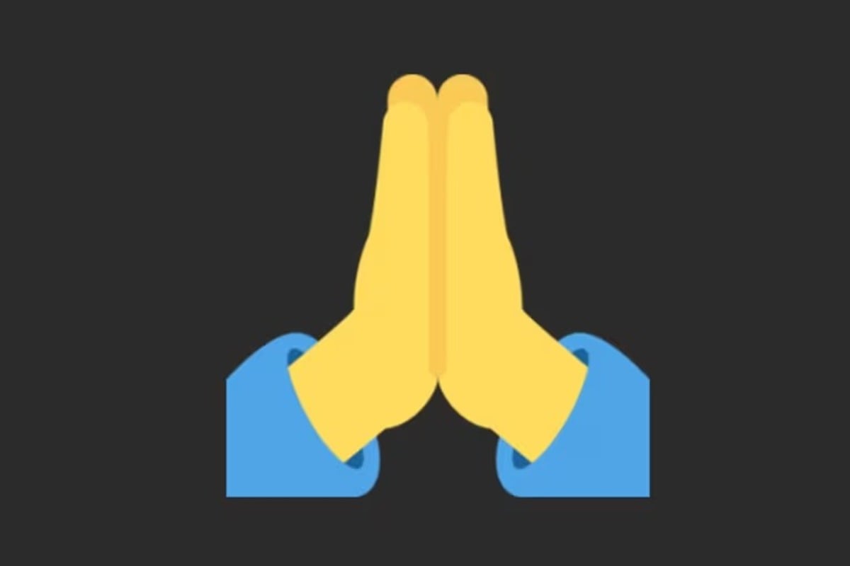 Muitos pensam que é orar: o verdadeiro significado do emoji de mãos unidas no WhatsApp