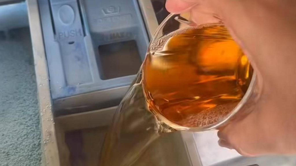 Desinfetante é um ótimo removedor de manchas