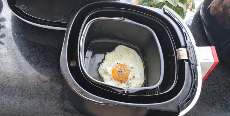 Aprenda a fazer ovo frito na Air Fryer da forma certa: rápido, saudável e prático