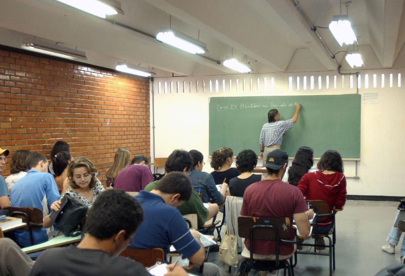 6 verbos da língua portuguesa que a maioria das pessoas conjuga errado