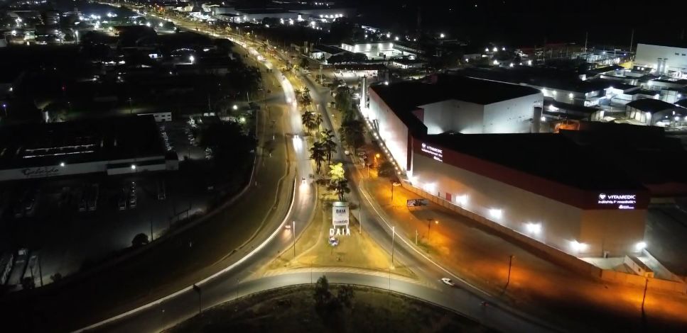 Mulher é molestada e arrastada pelo pescoço enquanto esperava por ônibus no Daia