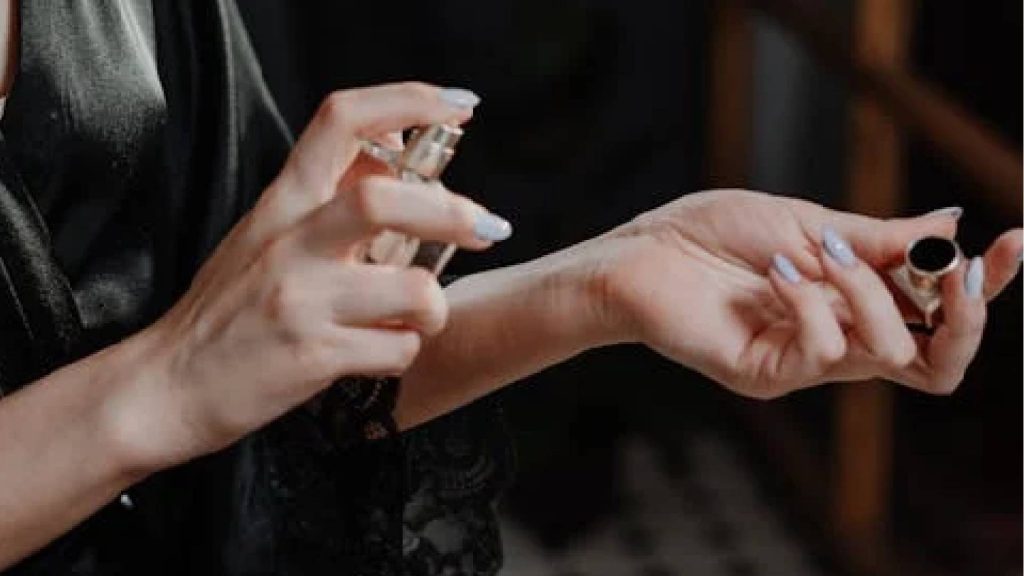 Não jogue fora! Como reutilizar frascos vazios de perfumes