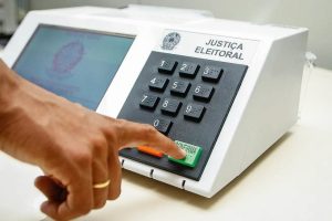 Brasil, Colômbia e México pedem dados eleitorais da Venezuela Eleições vagas no