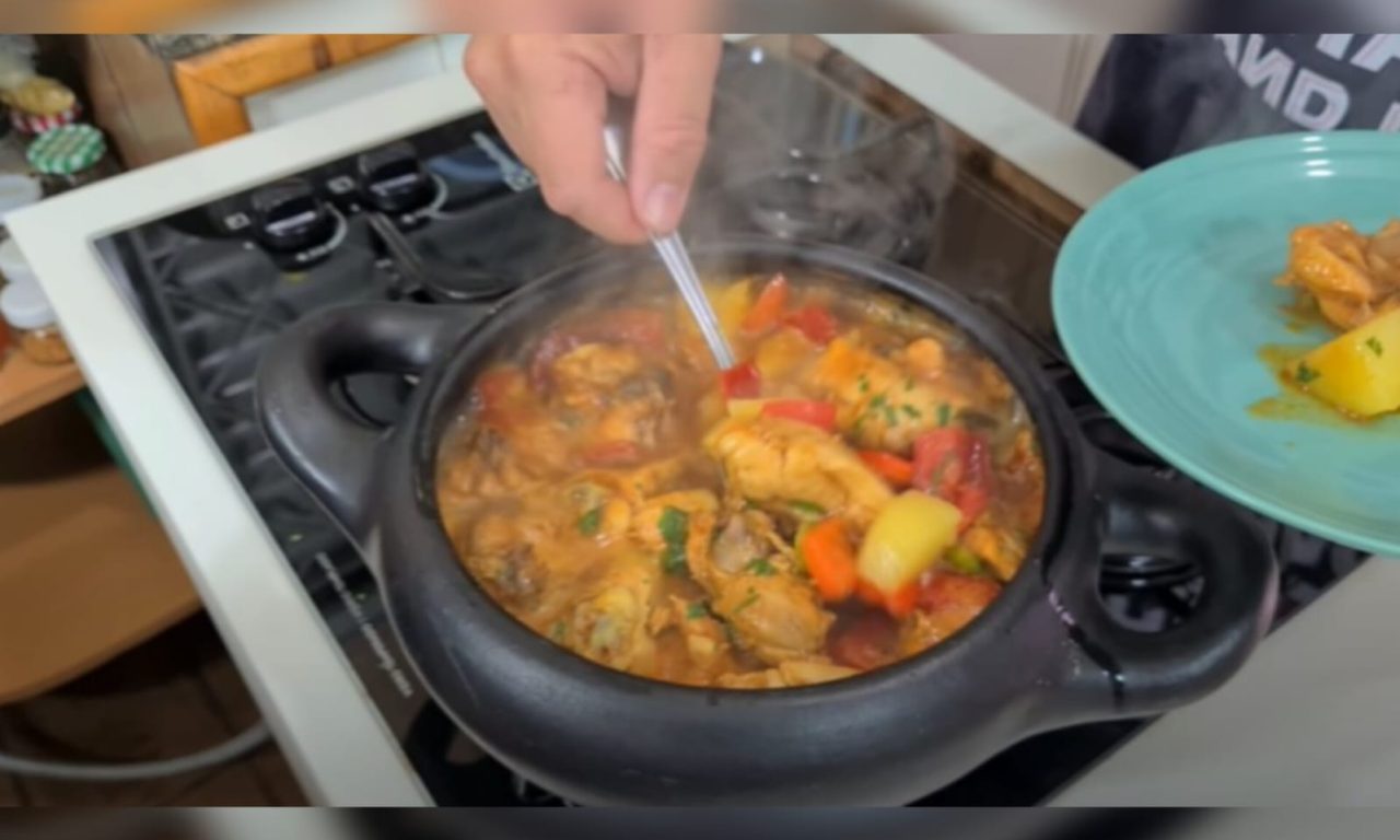 Não frite frango! Chef ensina maneira diferente e muito mais deliciosa