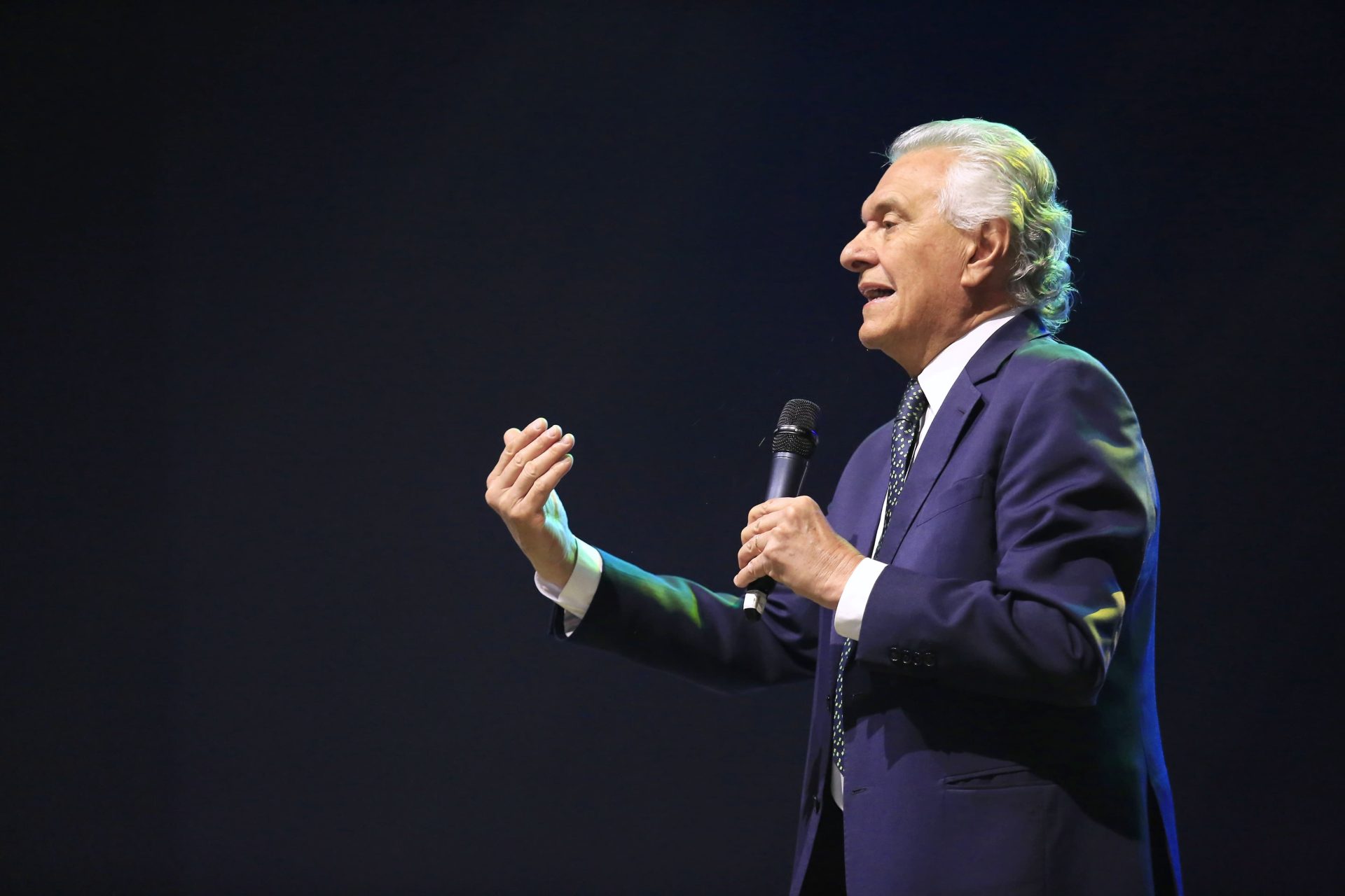 Ronaldo Caiado atinge 15,3% para presidente em cenário estimulado, aponta AtlasIntel