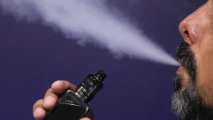 Comissão adia votação de projeto que regulamenta cigarros eletrônicos