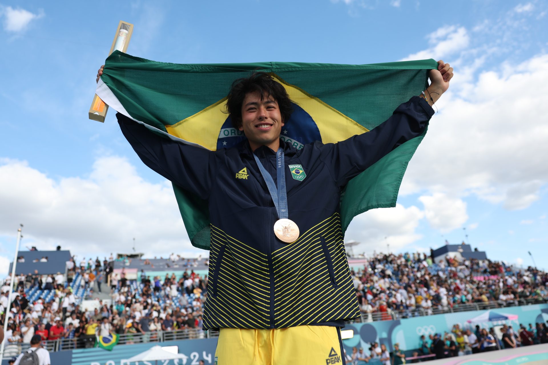 Augusto Akio conquistou medalha de bronze pela modalidade skate park. (Foto: Mathilde Missioneiro (F)/Folhapress)