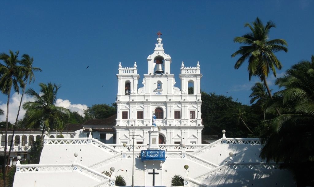 Conheça o paraíso distante do Brasil, mas que também fala português e é quase desconhecido