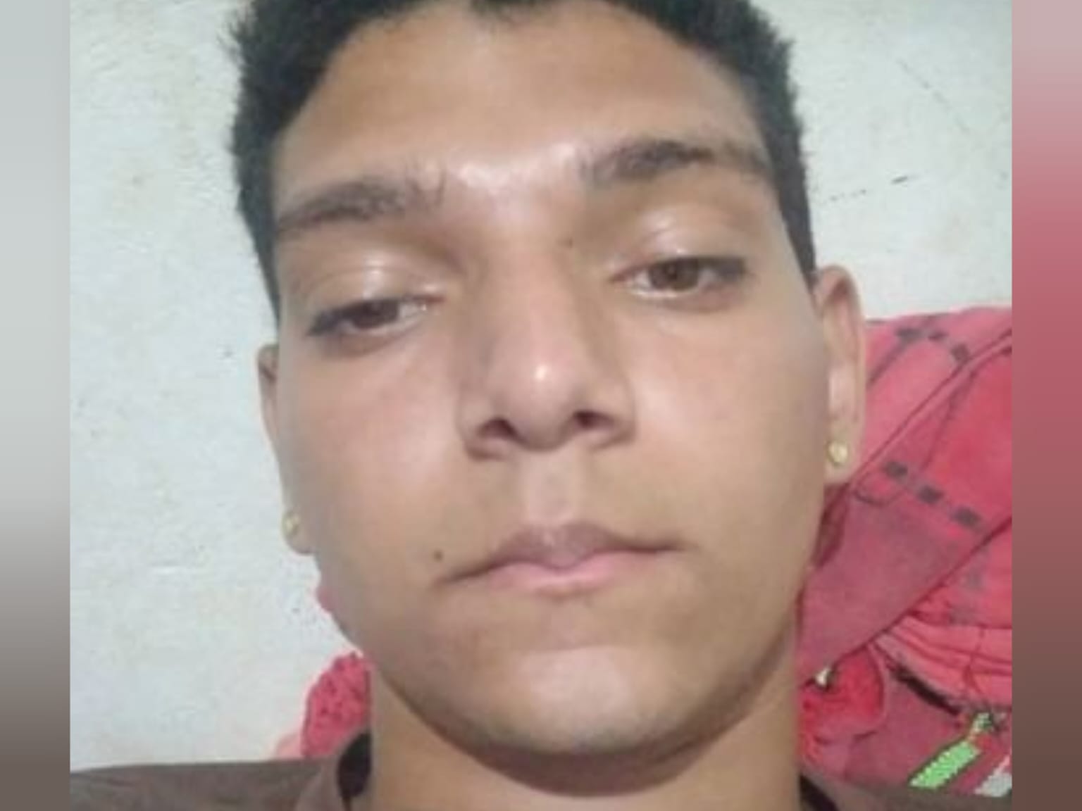 Luciano de Jesus de Souza, de 20 anos, está desaparecido desde quinta-feira (22). (Foto: Arquivo pessoal)