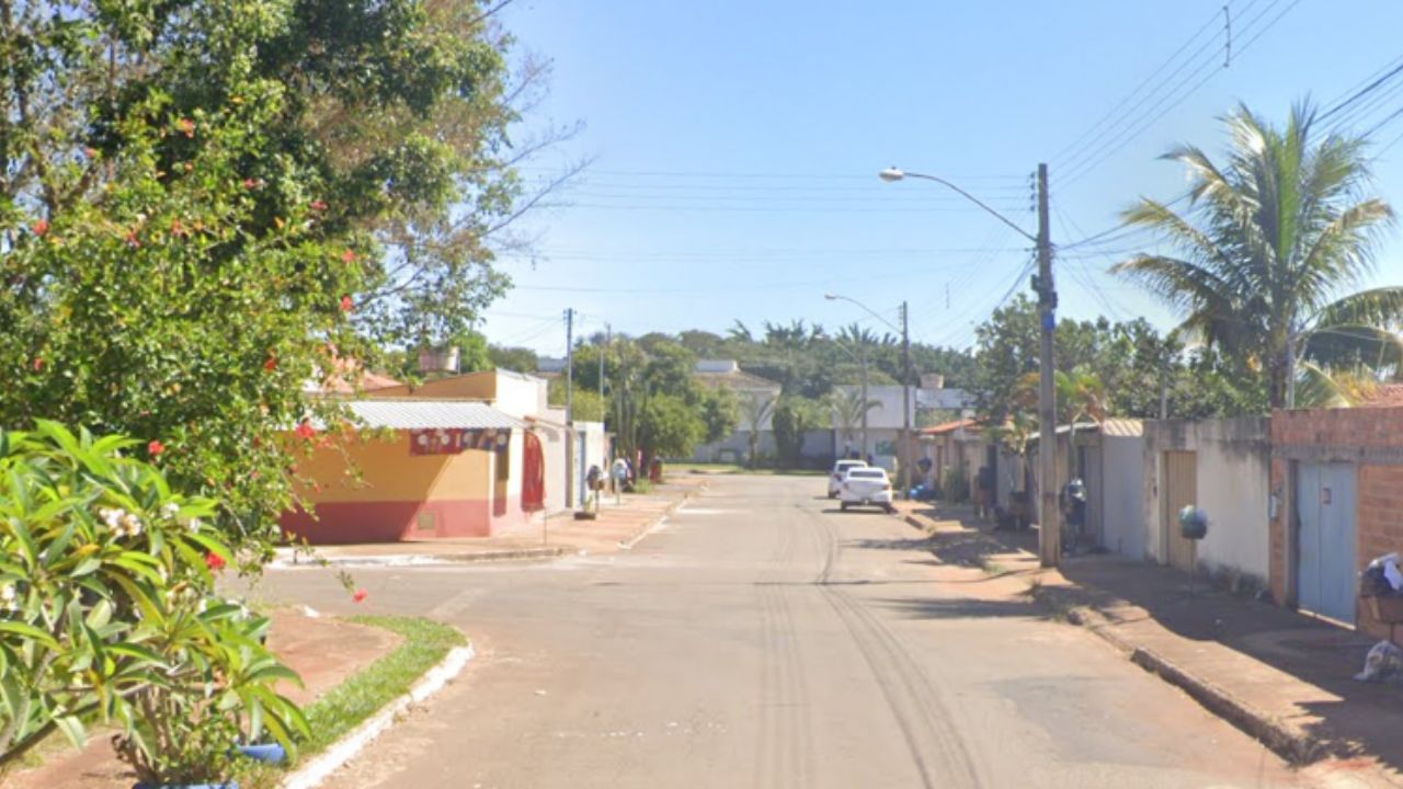 Rua do bairro onde o crime aconteceu, em Goiânia. (Foto: Google)