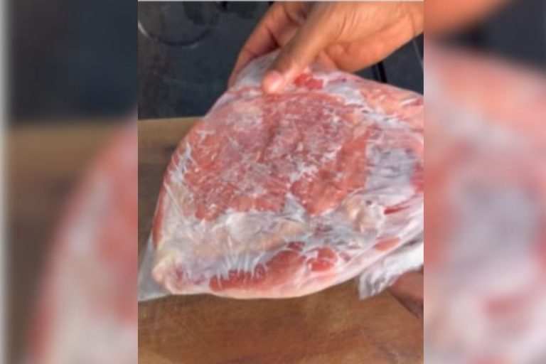 Esqueceu de tirar a carne do congelador? Assim você consegue descongelar em poucos minutos