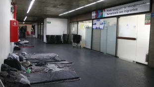 Com nova norma, cai chegada de imigrantes ao Aeroporto de Guarulhos