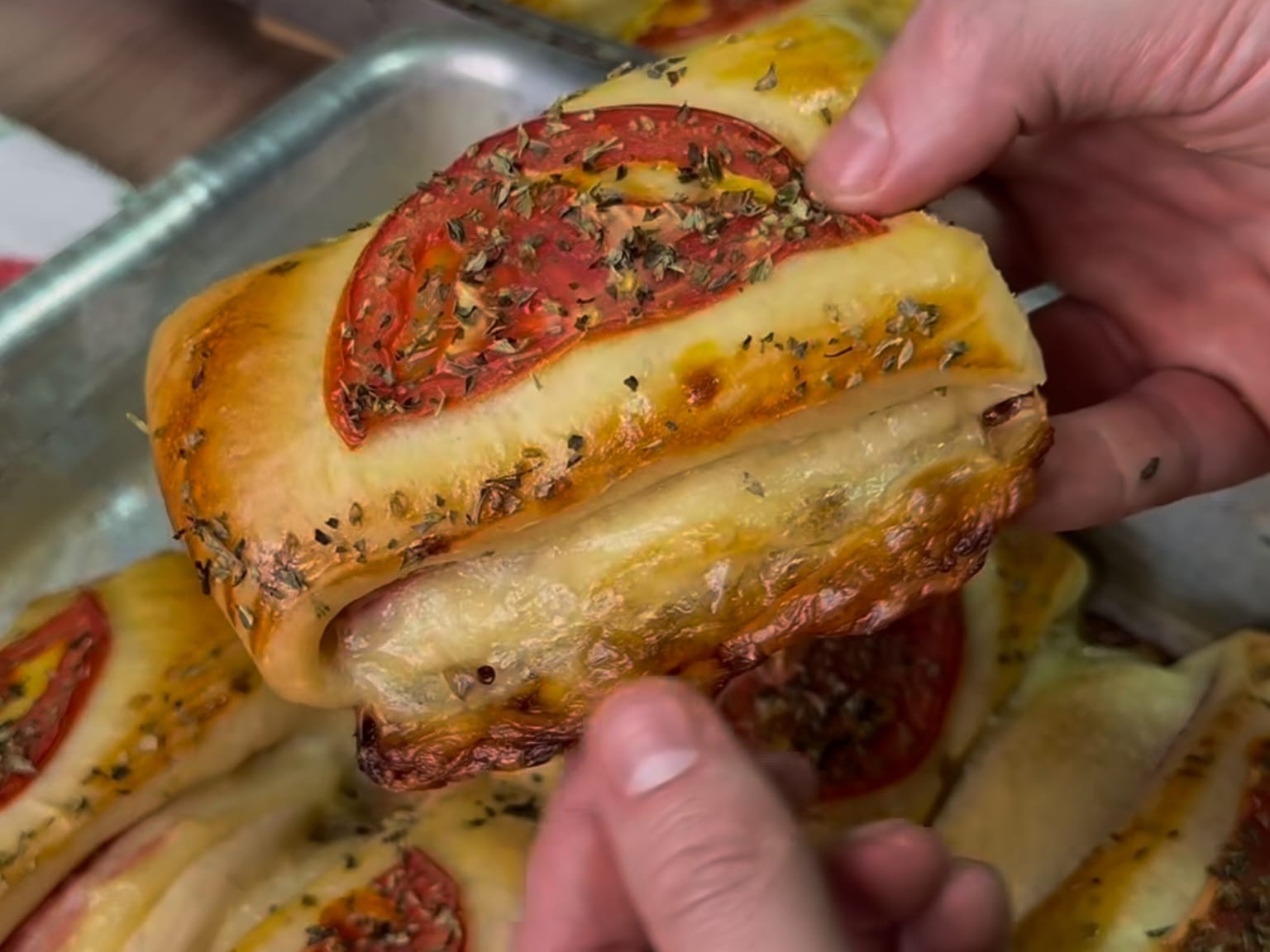 Joelho de presunto e queijo: fácil de fazer e opção para o lanche