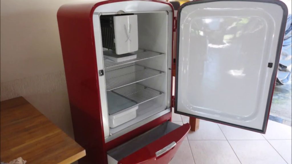 Como eliminar o cheiro ruim da geladeira em menos de 5 minutos