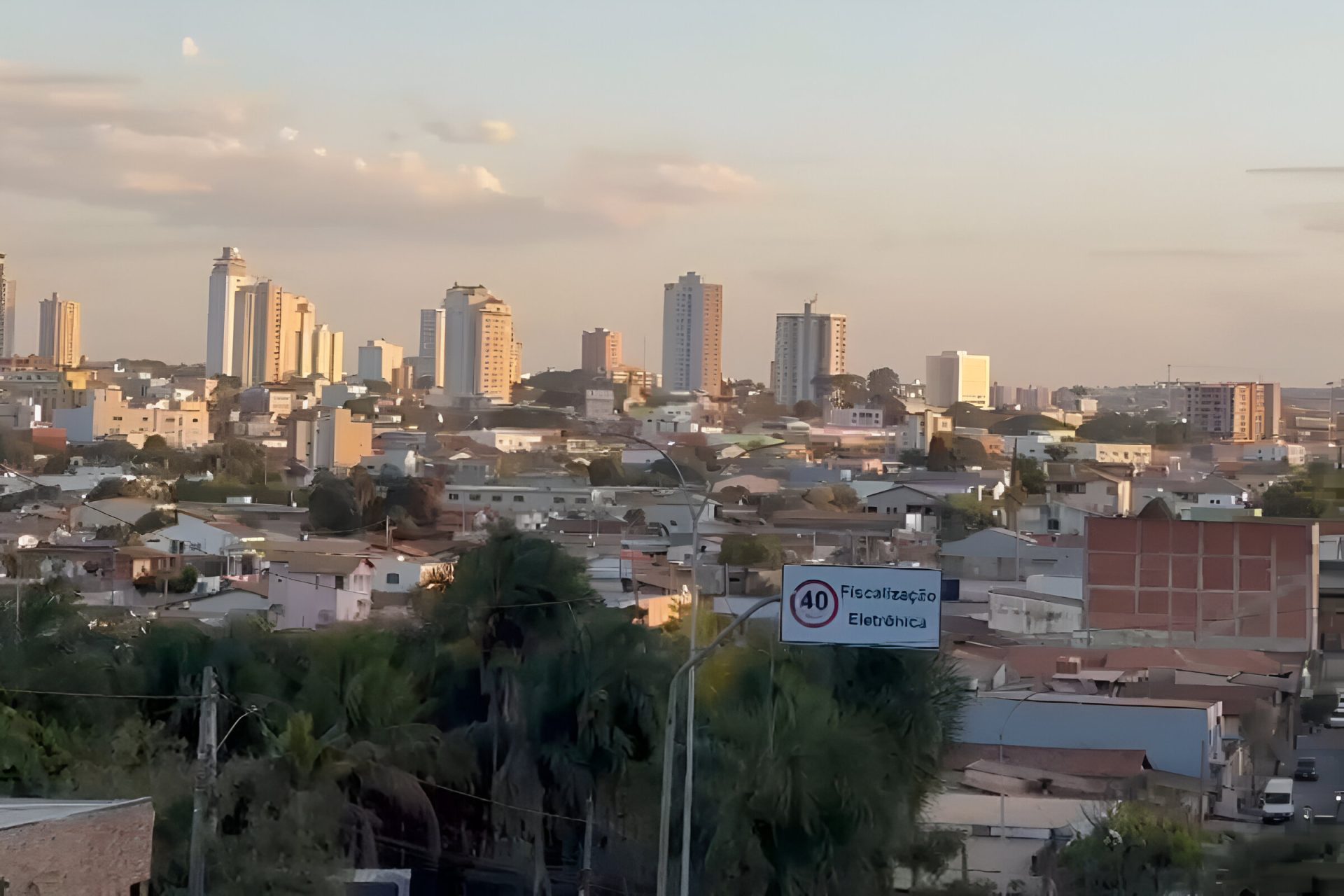 Vista de Anápolis, a partir do bairro São Carlos. (Foto: Danilo Boaventura)