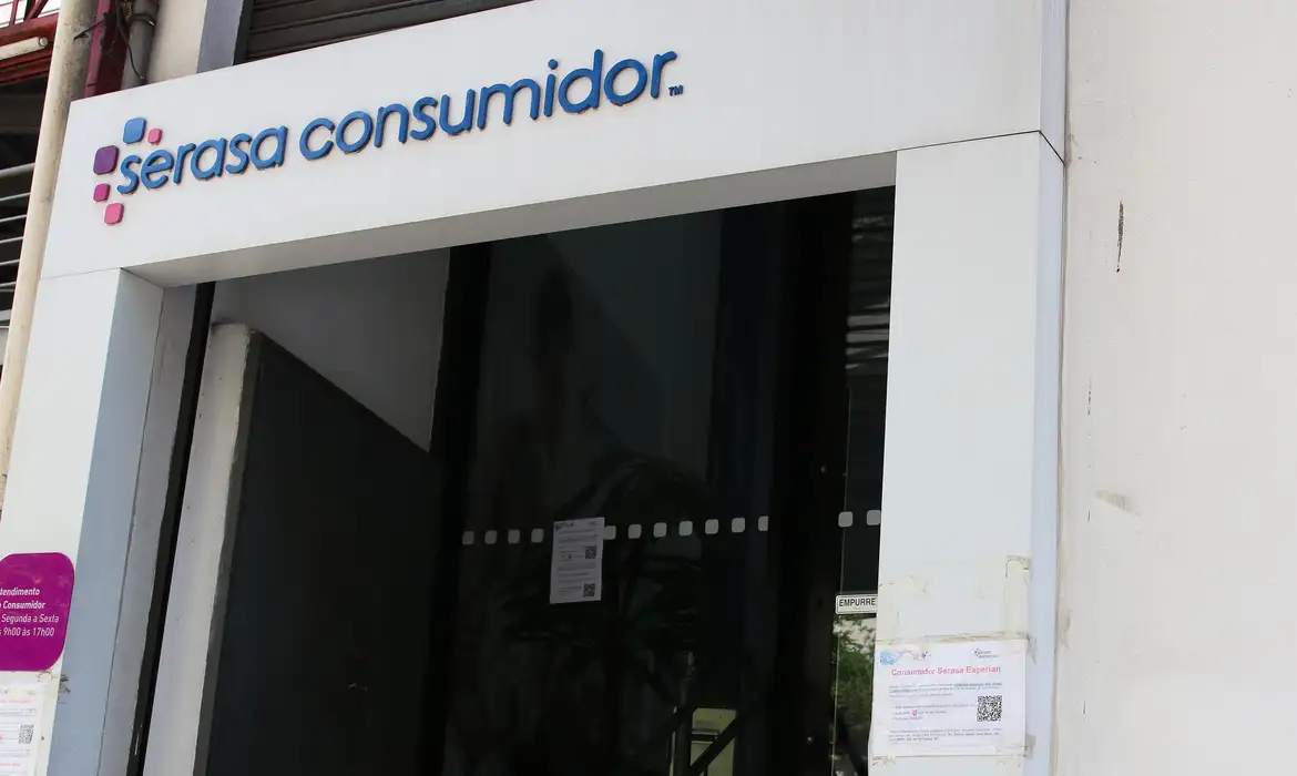 Nome negativado indevidamente no SPC ou Serasa? Advogada explica o que fazer