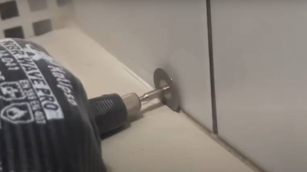 Aprenda a acabar com as infiltrações no box