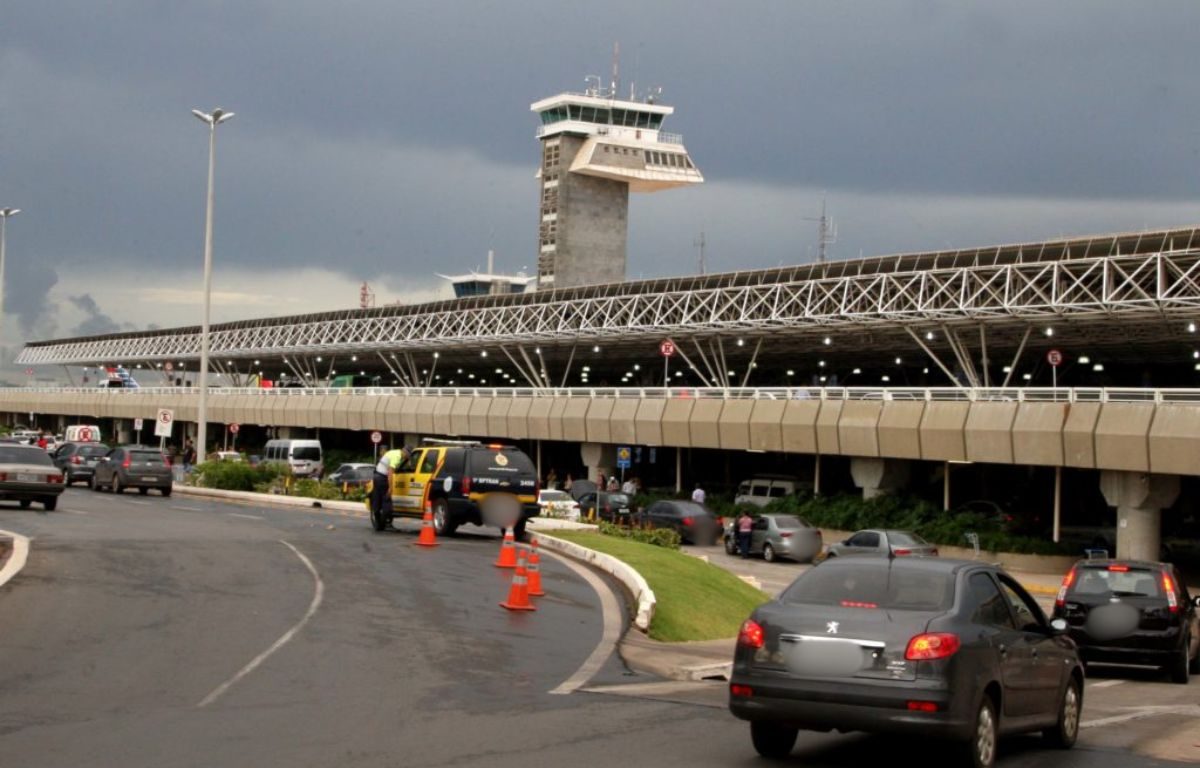 Motorista de aplicativo será indenizado em R$ 20 mil após corrida em aeroporto