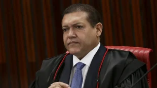 Nunes Marques pede parecer da AGU e PGR sobre suspensão do X