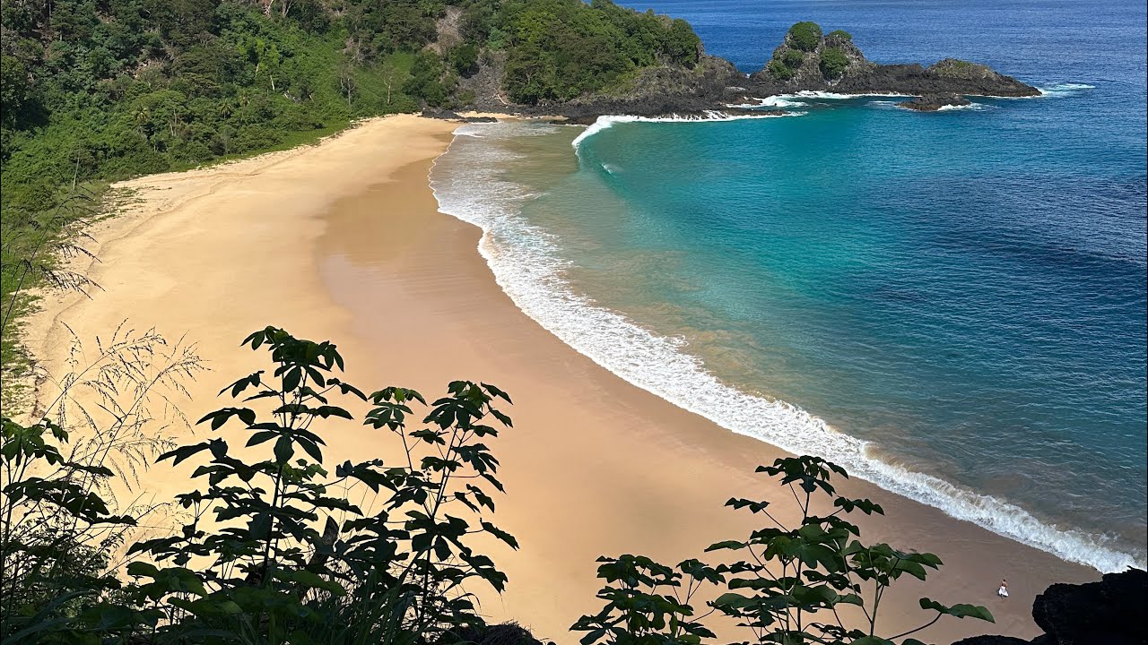 Conheça praia eleita a mais bonita do mundo (é do Brasil)