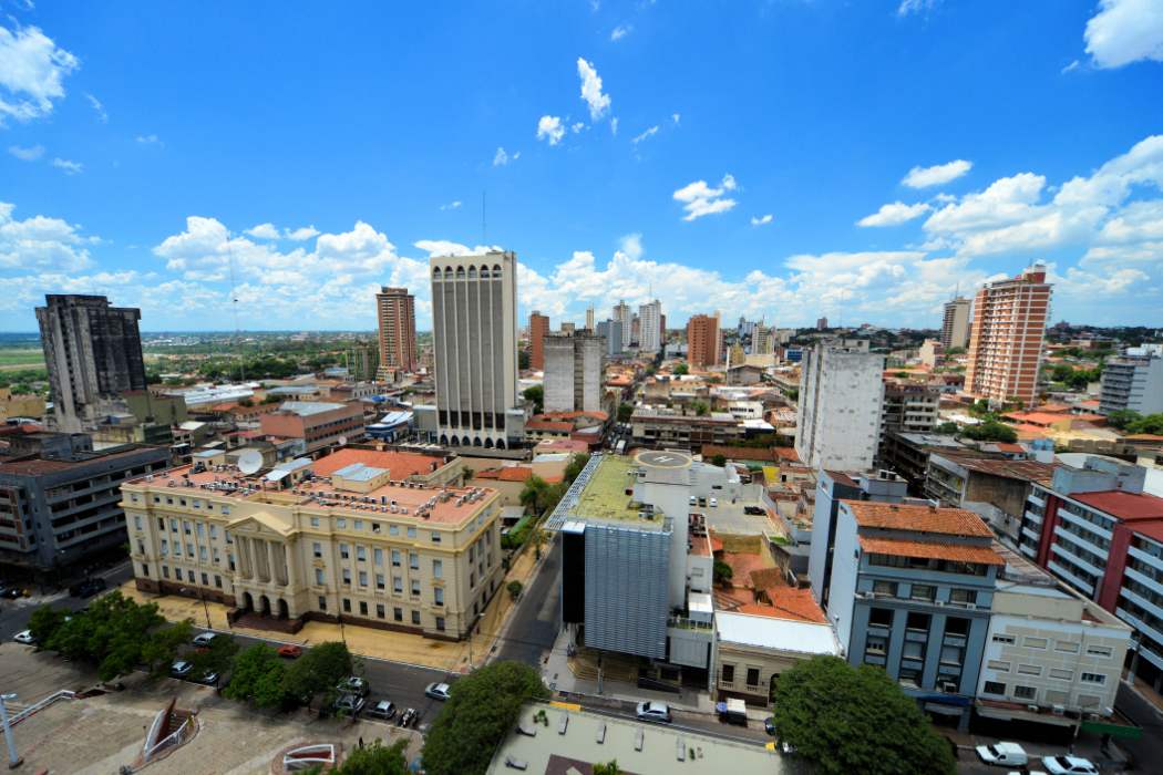 Paraguai lança em escolas manual que defende abstinência sexual